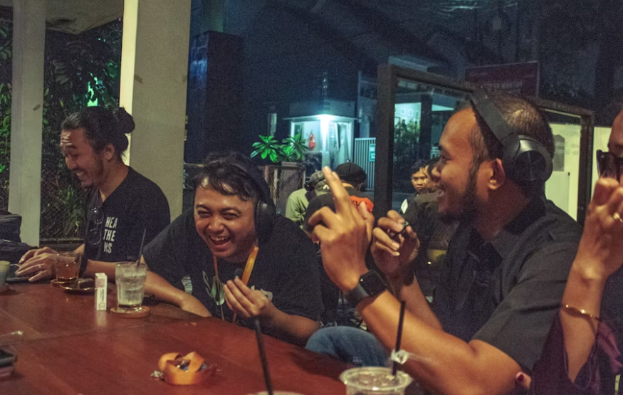 5 binnenactiviteiten die je met vrienden moet proberen deze herfst