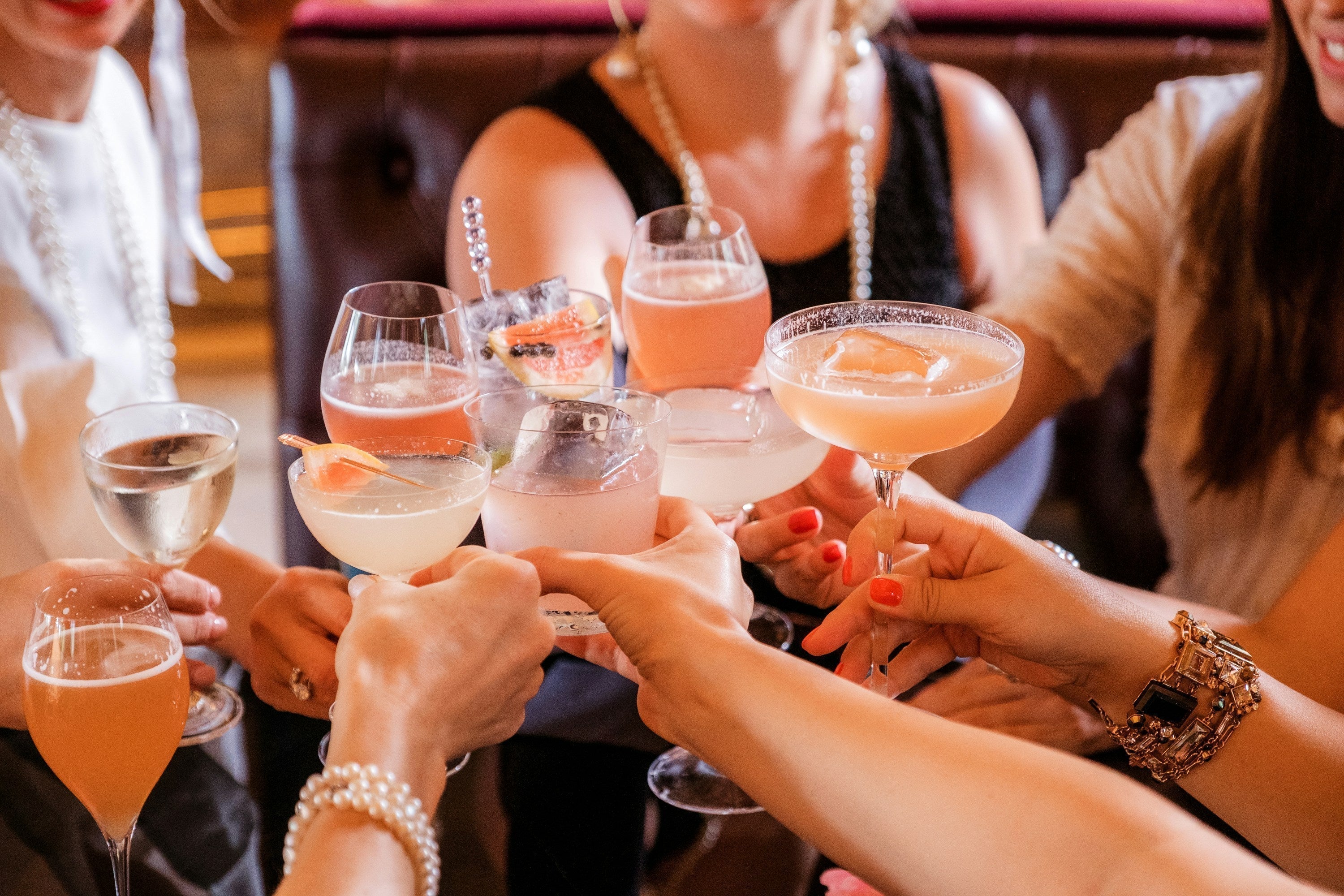 Thuis een Ladies Night organiseren? Hier onze checklist met 4 simpele stappen
